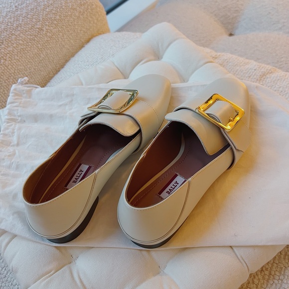 Bally Janelle Loafer, Cream - Picture 5 of 6